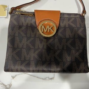 MK crossbody approximately 7.5 X 6.5 new with tags